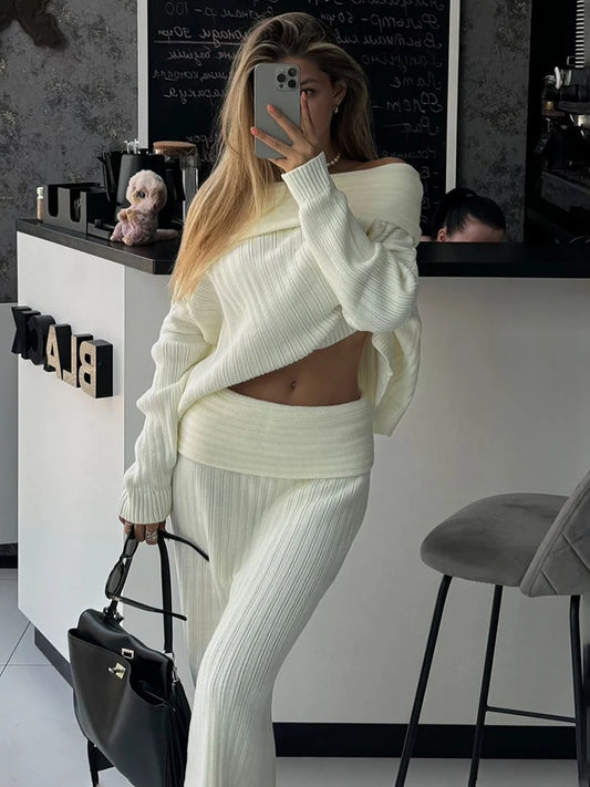 Elegant Autumn Knitwear Set