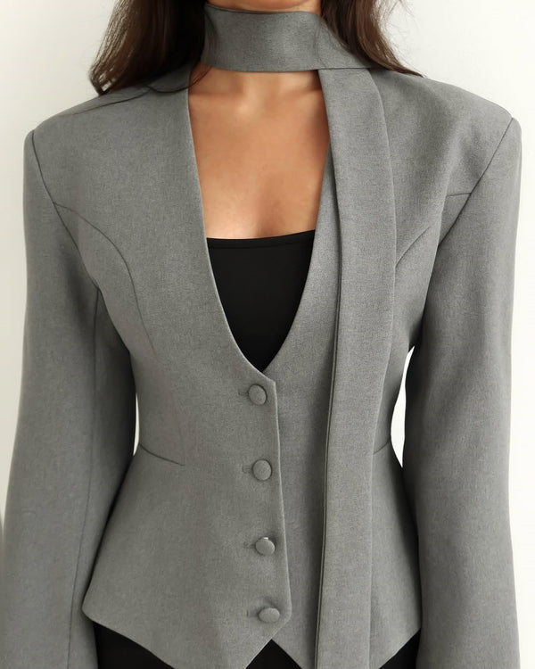 Chic Cropped Power Blazer