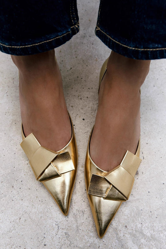 Chic Gold Knot Heels
